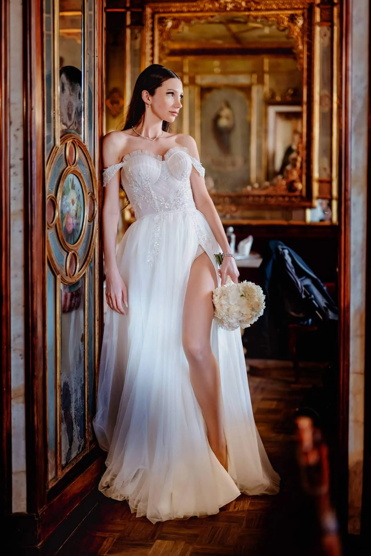 A groom enjoying a timeless moment at the historic Caffè Florian in Venice – elopement photography Venice.