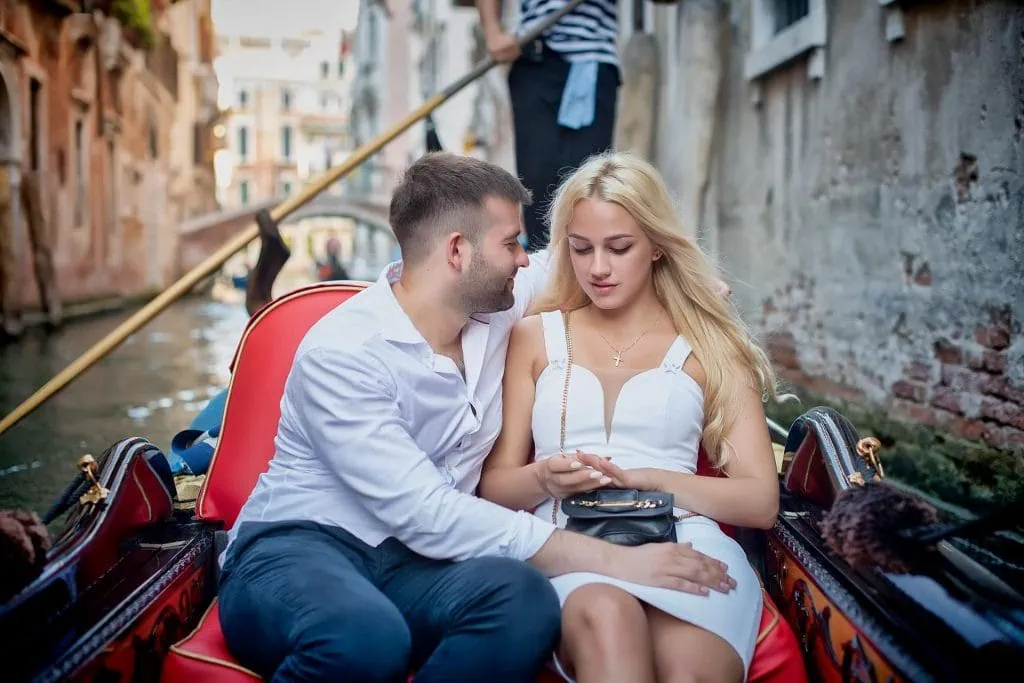 Proposal in Venice on a romantic gondola ride, captured by a Venice proposal photographer.