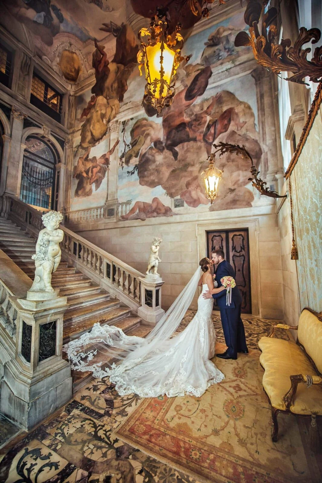 Ca’ Sagredo, a Venice iconic location for wedding with a frescoed ballroom and Grand Canal views.