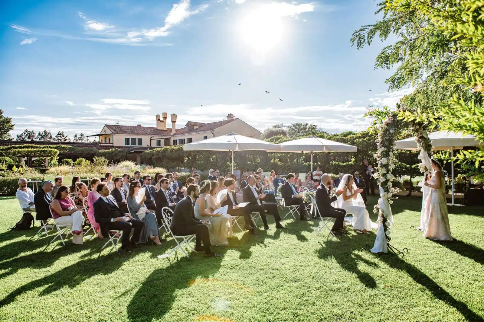 A romantic wedding at Locanda Cipriani, a Venice iconic location for wedding on the tranquil island of Torcello