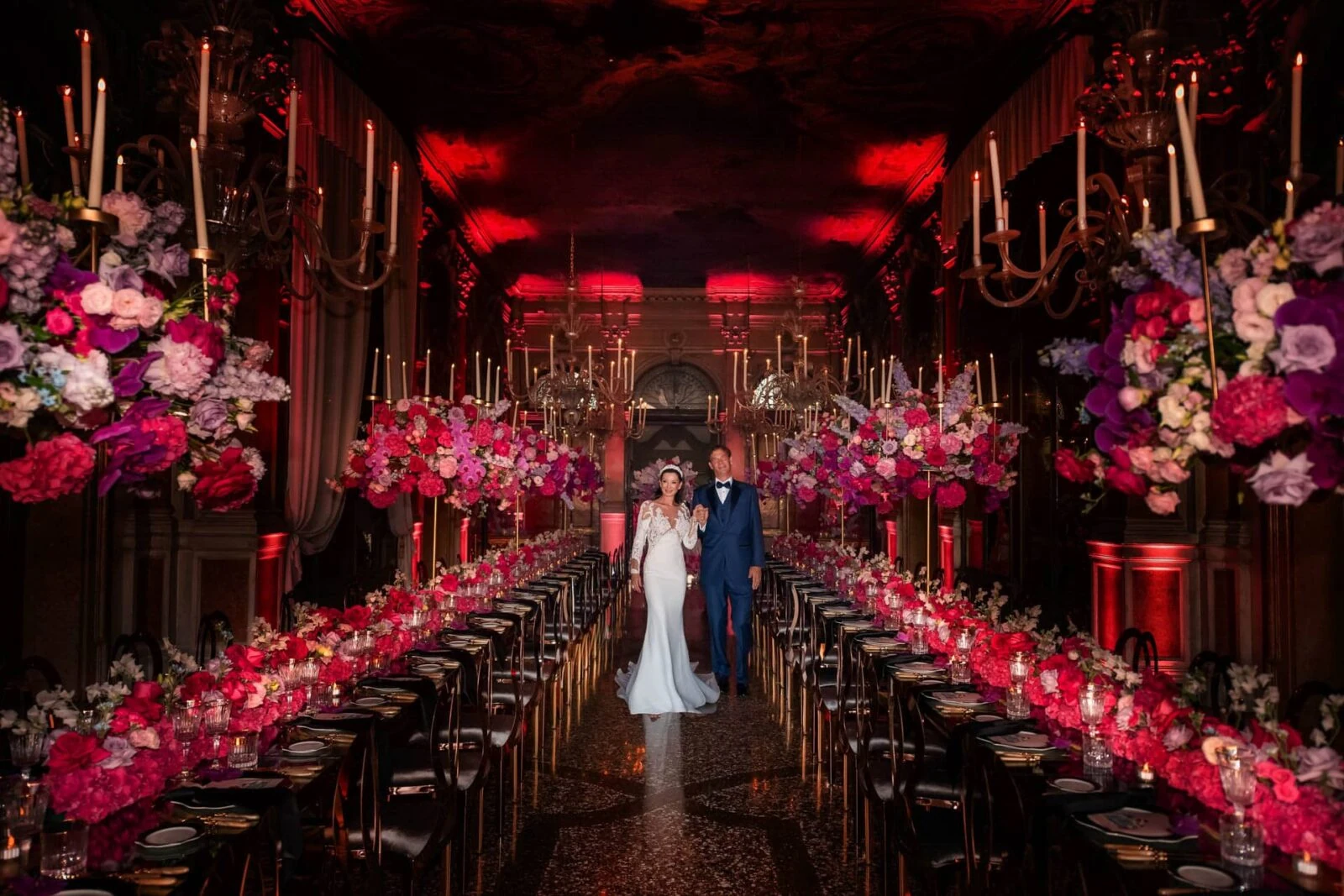 Elegant wedding reception at Pisani Moretta, a historic Venetian palace.