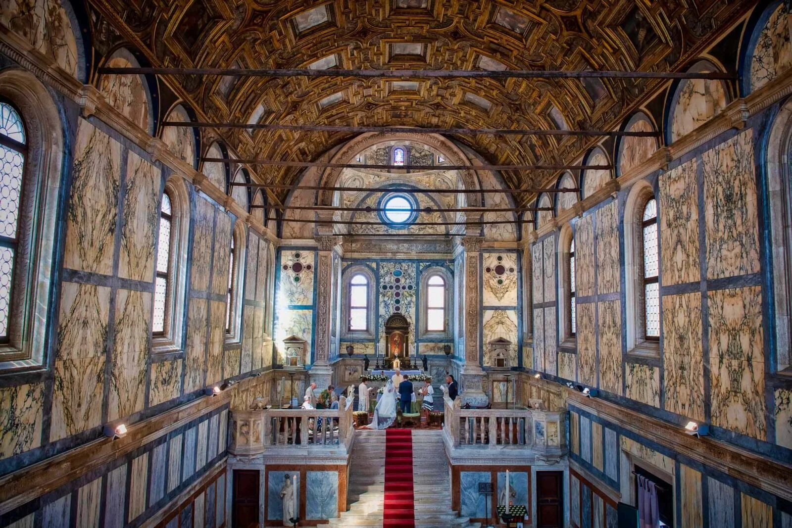 Santa Maria dei Miracoli, a Venice iconic location for wedding with exquisite marble interiors.