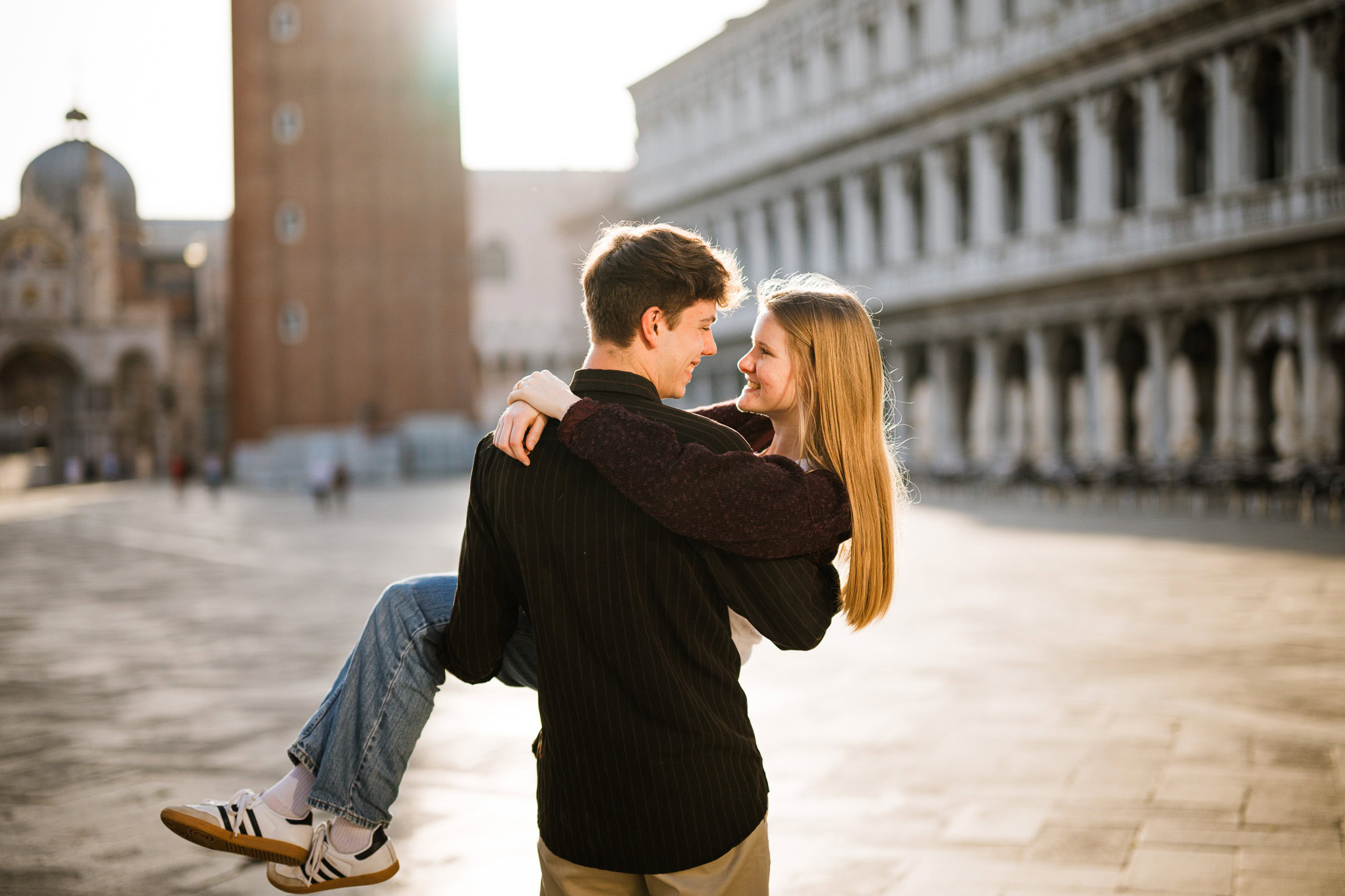 Venice surprise proposal photo session at San Marco square