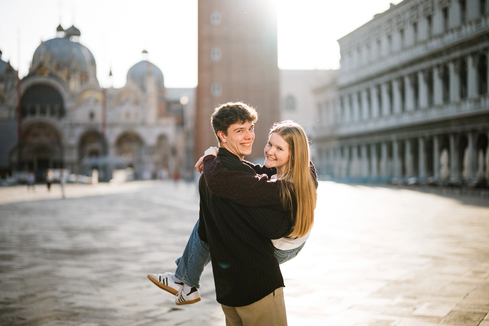 Venice surprise proposal photo session at San Marco square
