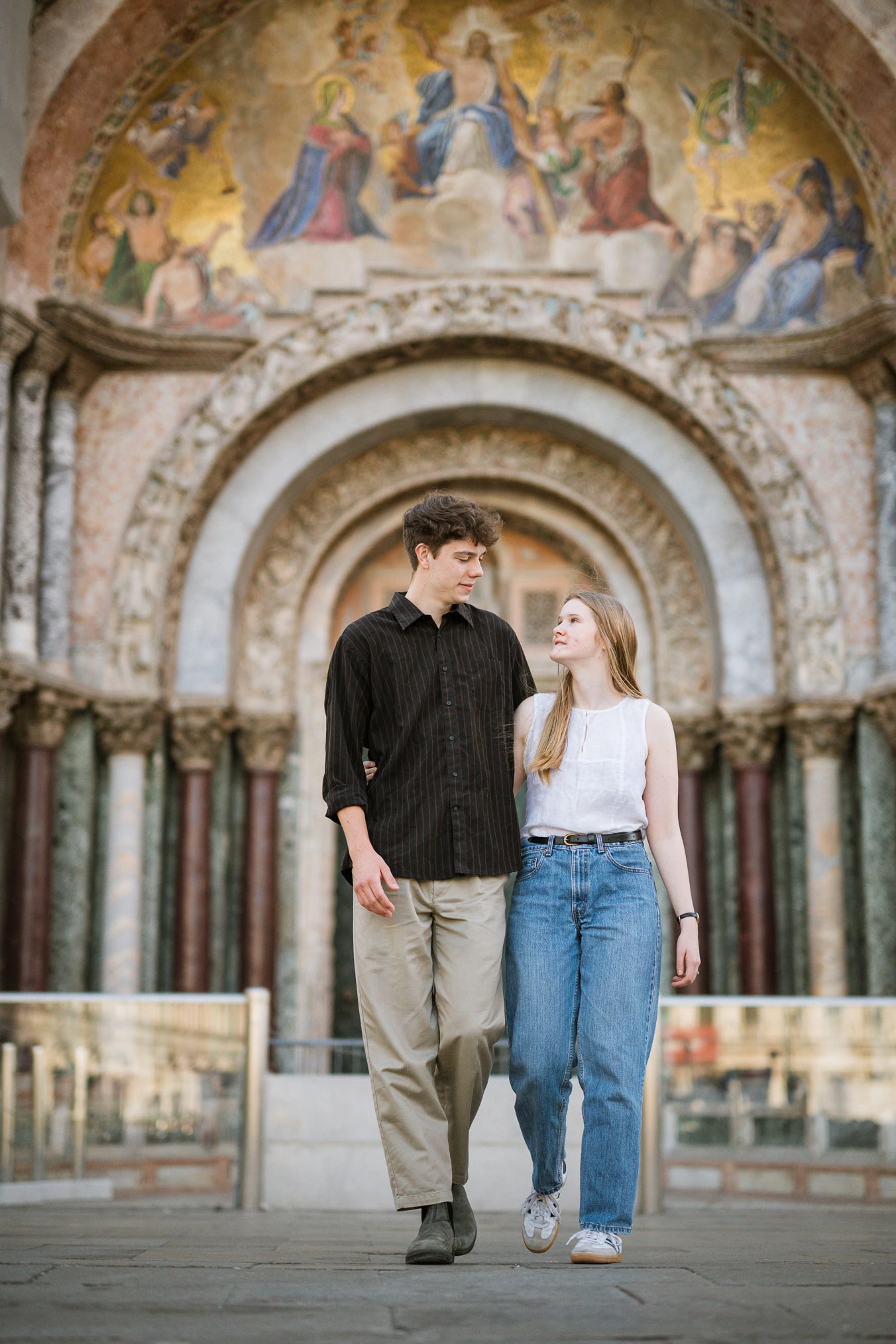 Venice surprise proposal photo session at San Marco square