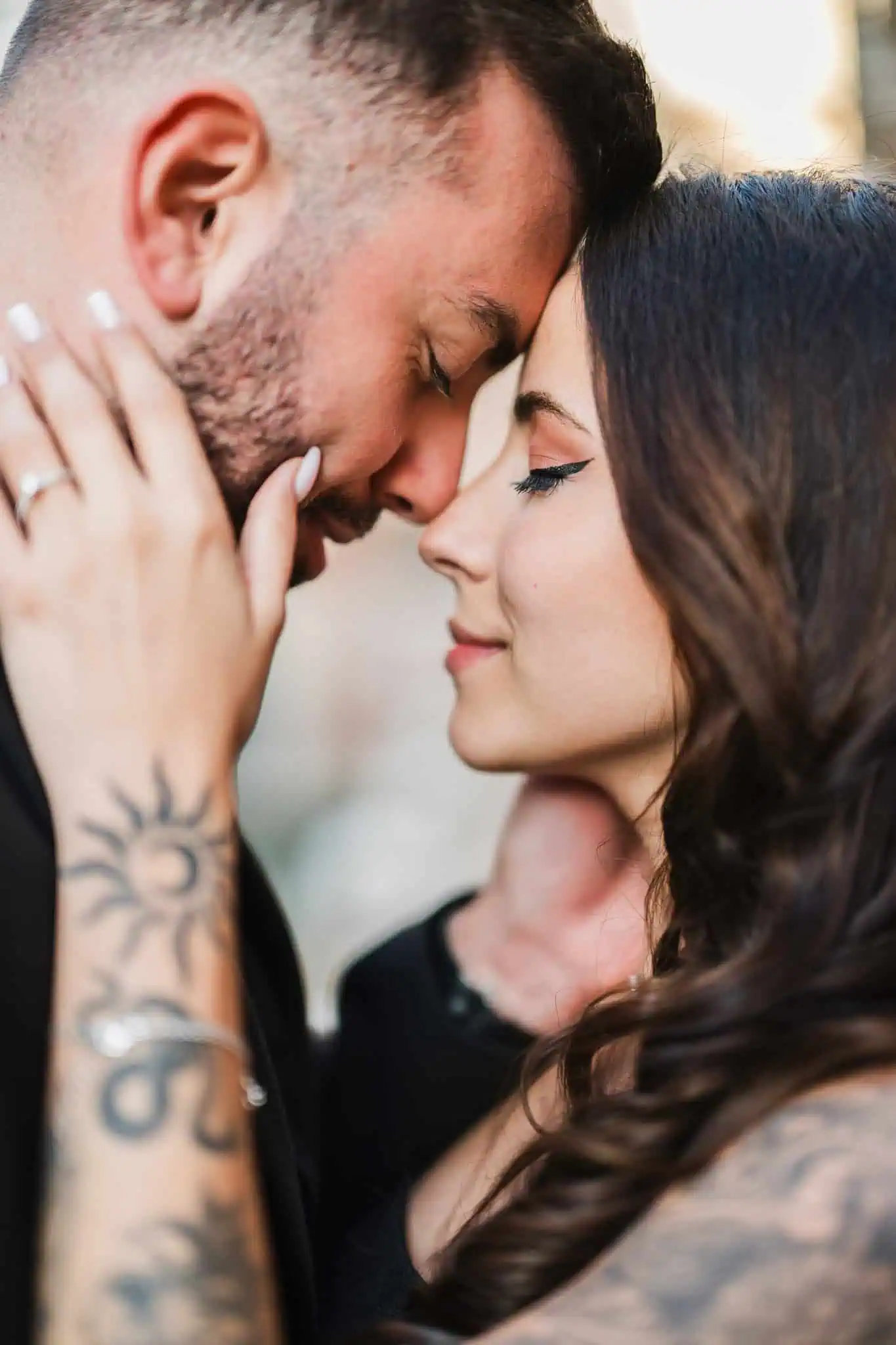 1. Intimate couple embracing in Venice, capturing romantic proposal moments.