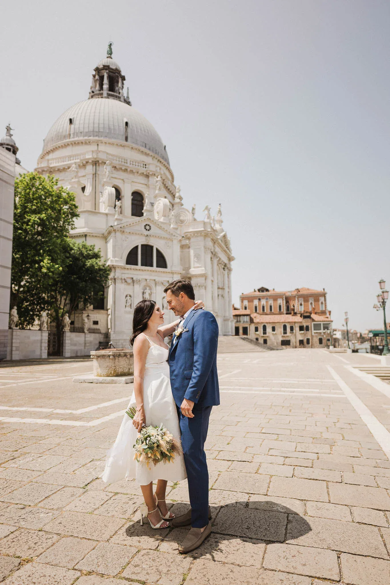 intimate elopement photography in Venice near a historic basilica